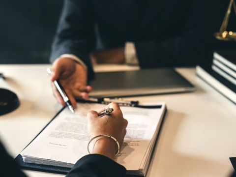 Win more business through public sector contracts GH